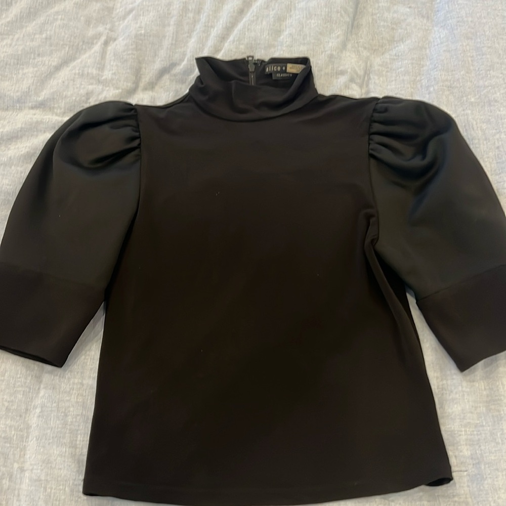 Alice + Olivia top